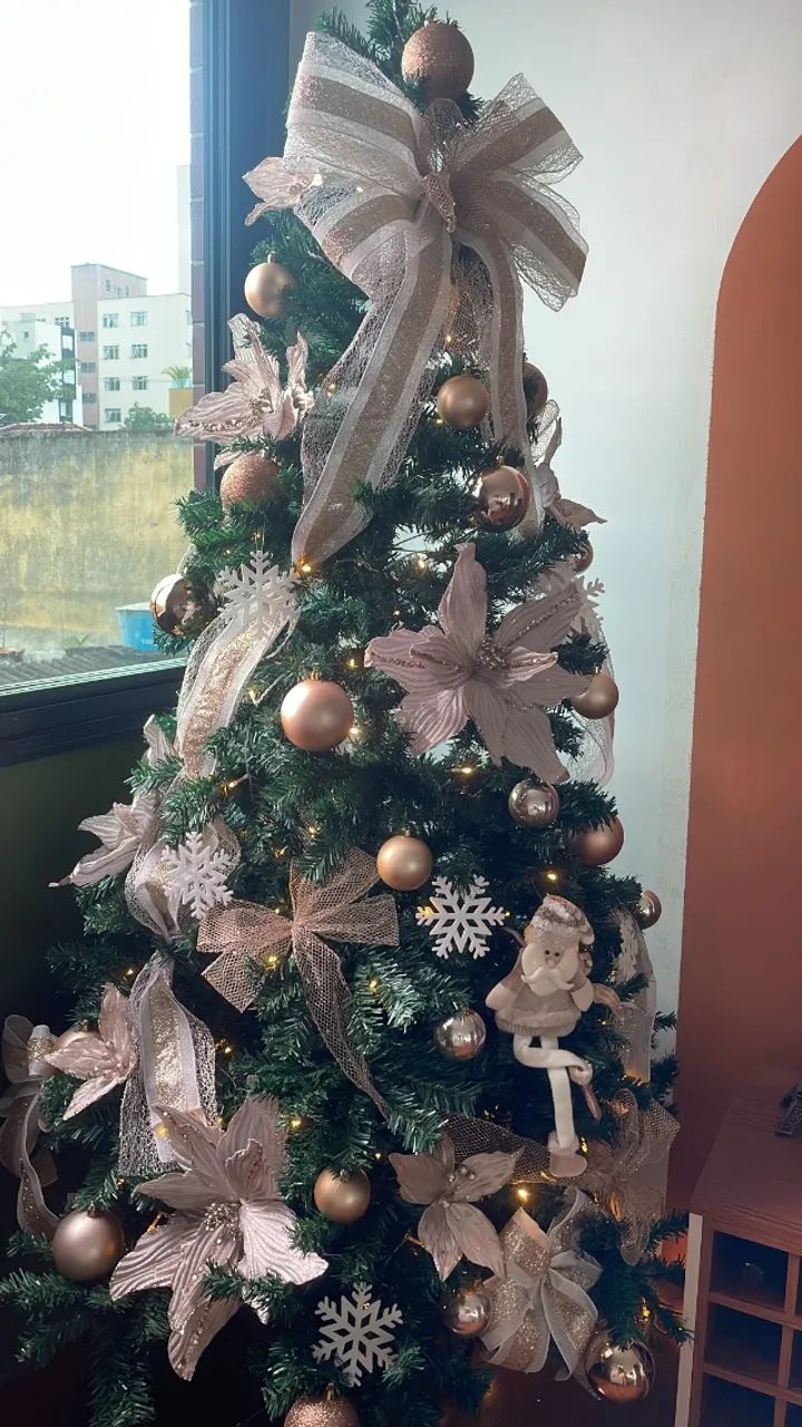 Árvore de natal com enfeites dourados/champanhe 1,80m - Foto 4