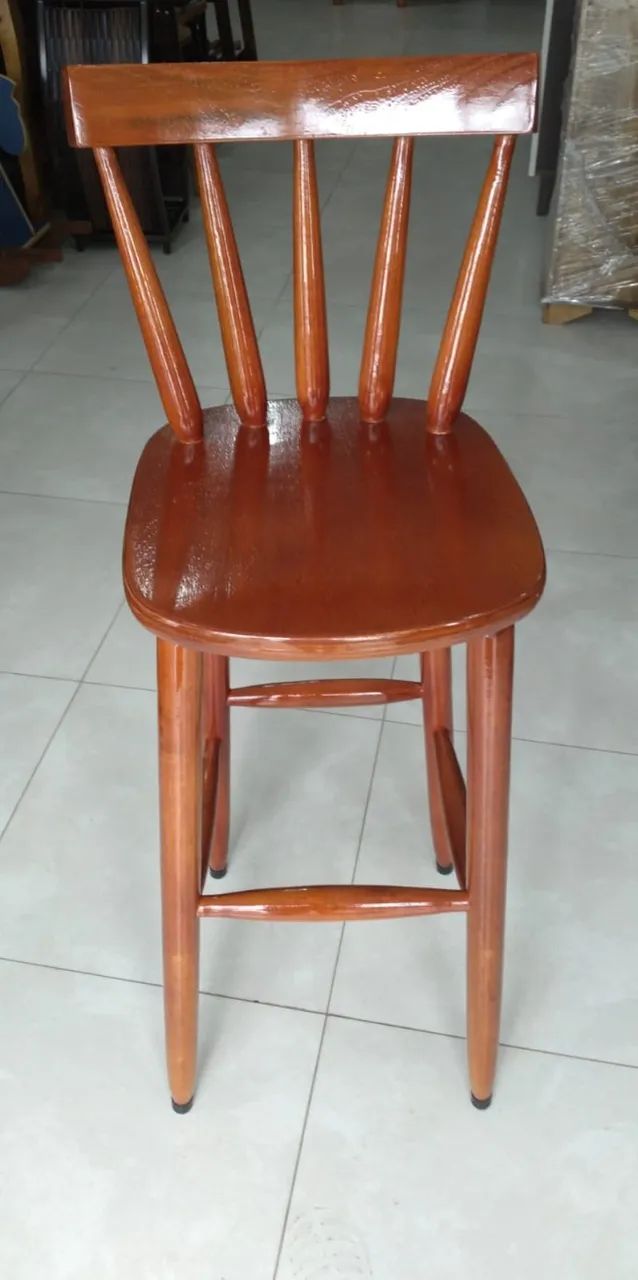 Banqueta de Eucalipto Alta Com Encosto - Foto 5