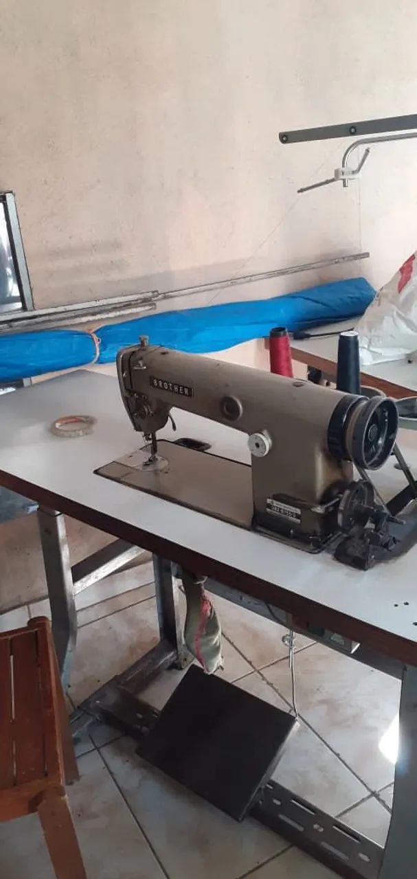 Máquina de costura industrial Brother