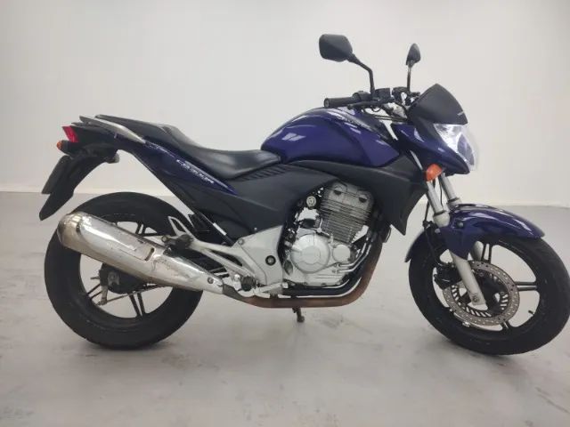 Cb300 2011 - baixo km - financio - Oportunidade 
