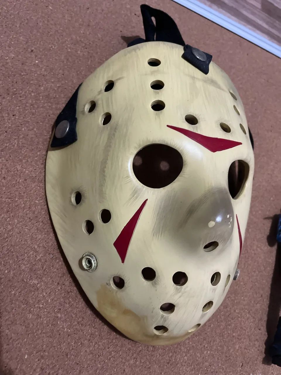 Sexta feira 13! NECA Friday the 13 Part 3 Jason Voorhees Máscara Prop Replica - Foto 2