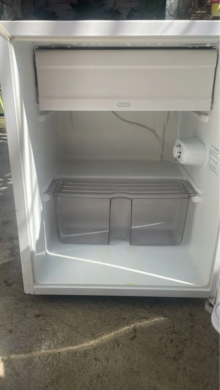Frigobar Compacto - Ideal para Espaços Pequenos