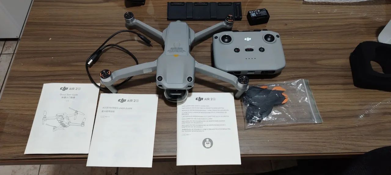 Drone DJI Air 2S - Novo combo Fly More