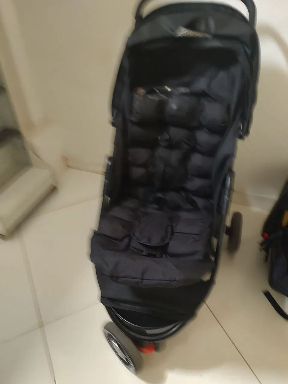 Carrinho de Bebê Voyage Beta Preto - Foto 4