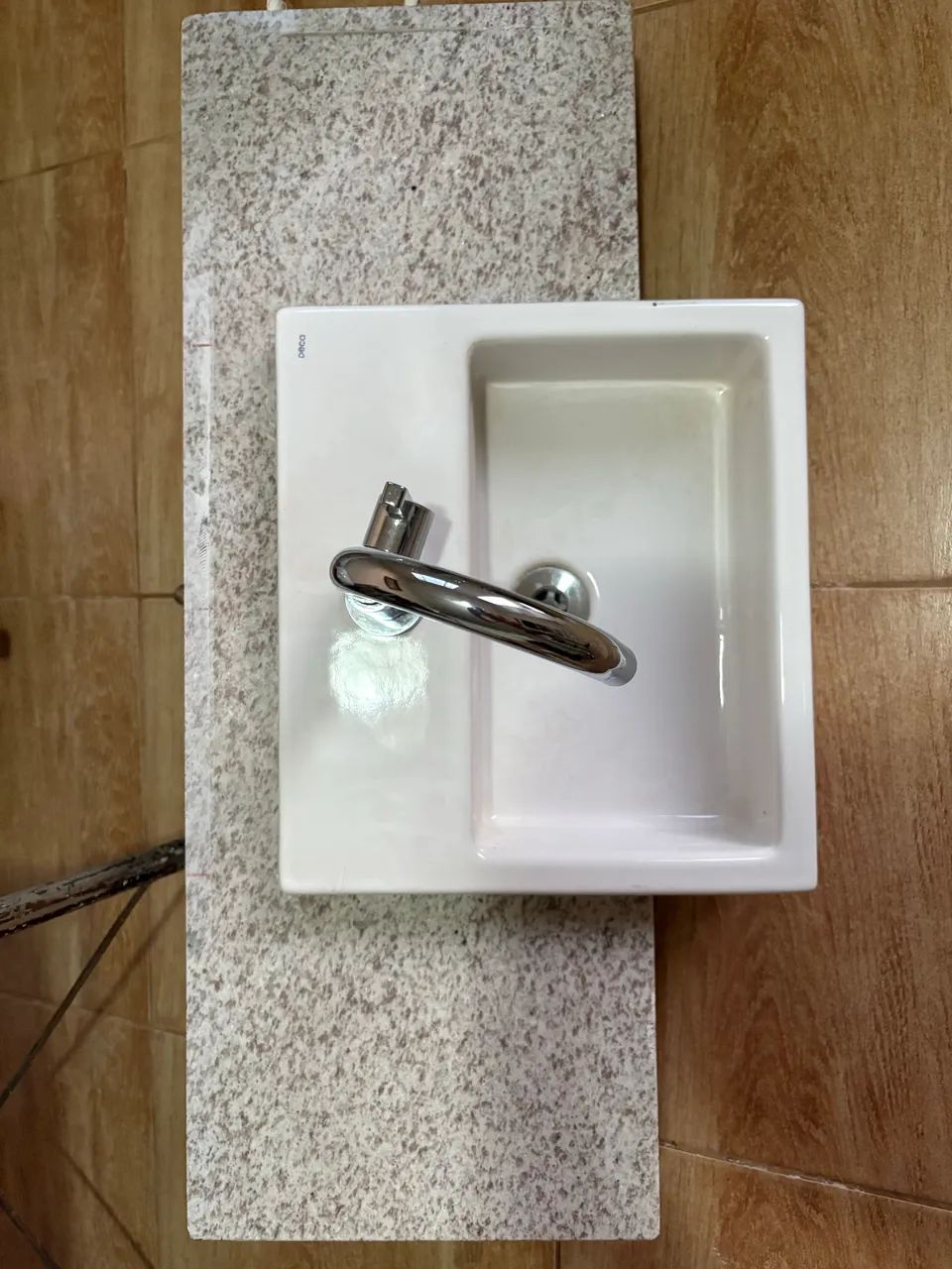 Pia de granito para lavabo - completa 64352544060290120