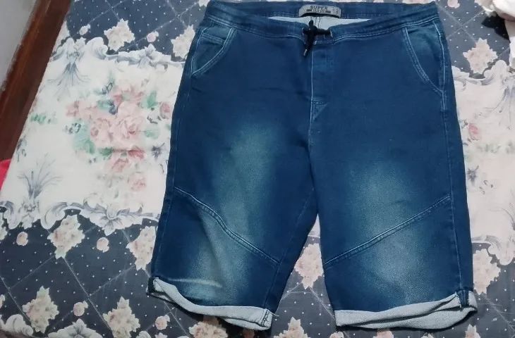 IBRECHÓ - BERMUDA EM JEANS COM AMARRAÇÃO - SEMI NOVA - TAMANHO 48