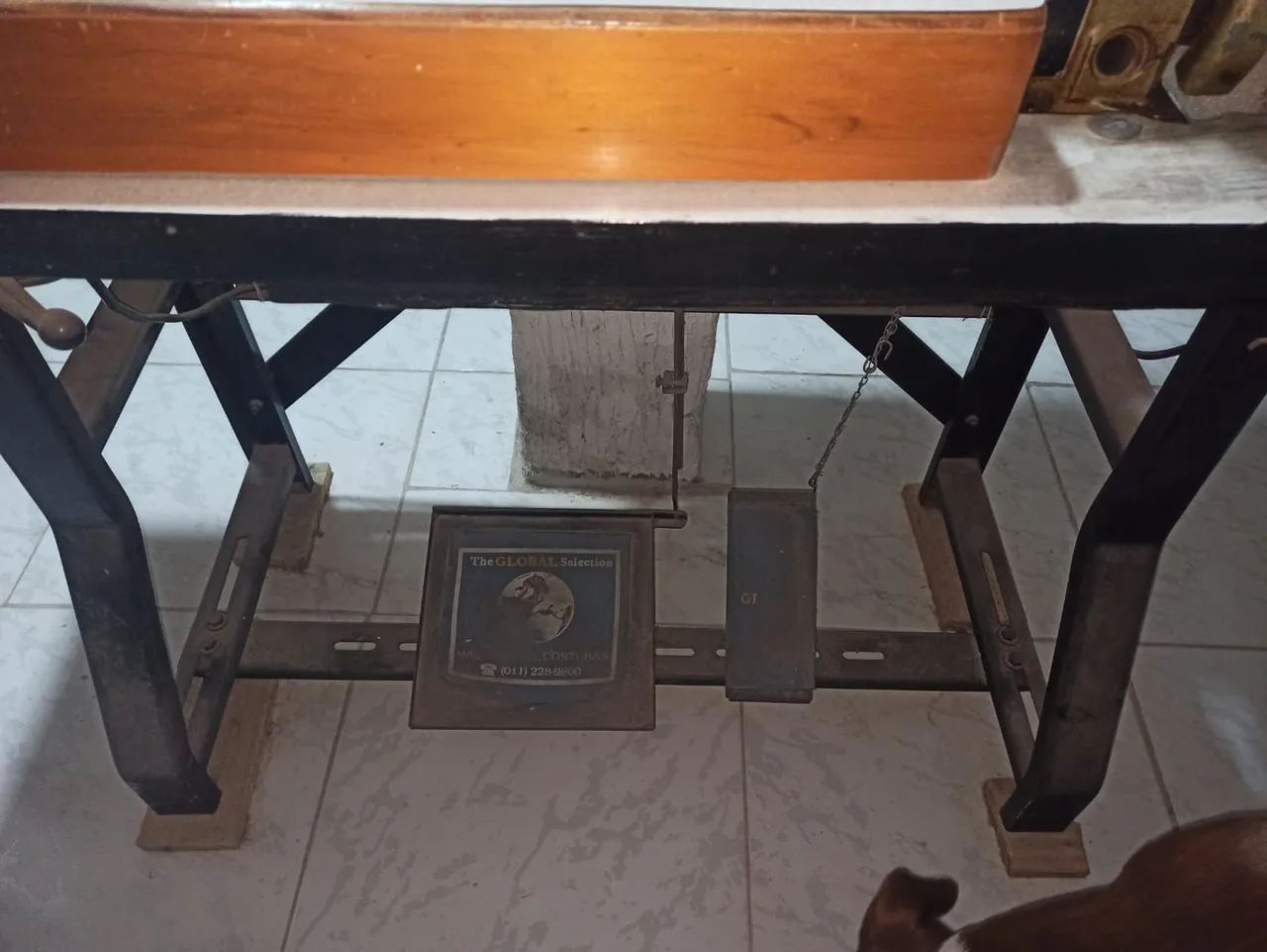 Vende-se Máquina Galoneira Antiga pouco usada. - Foto 5