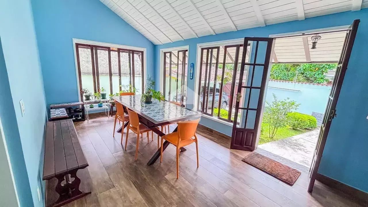 Casa à venda com 4 quartos, 397m² - Valparaíso - Petrópolis/RJ - Foto 5