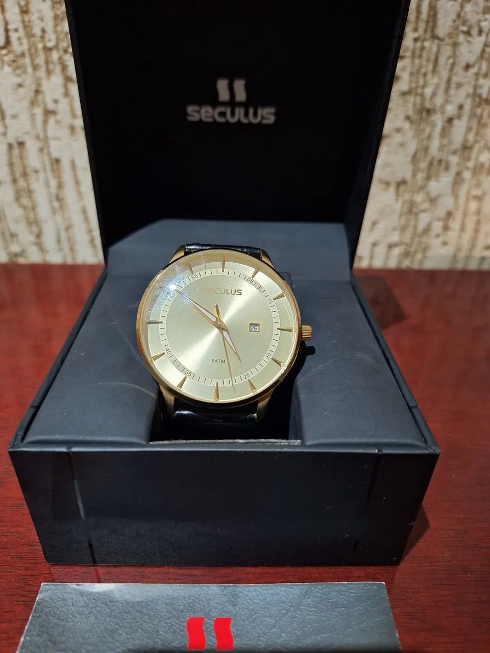 Relógio Seculus Dourado