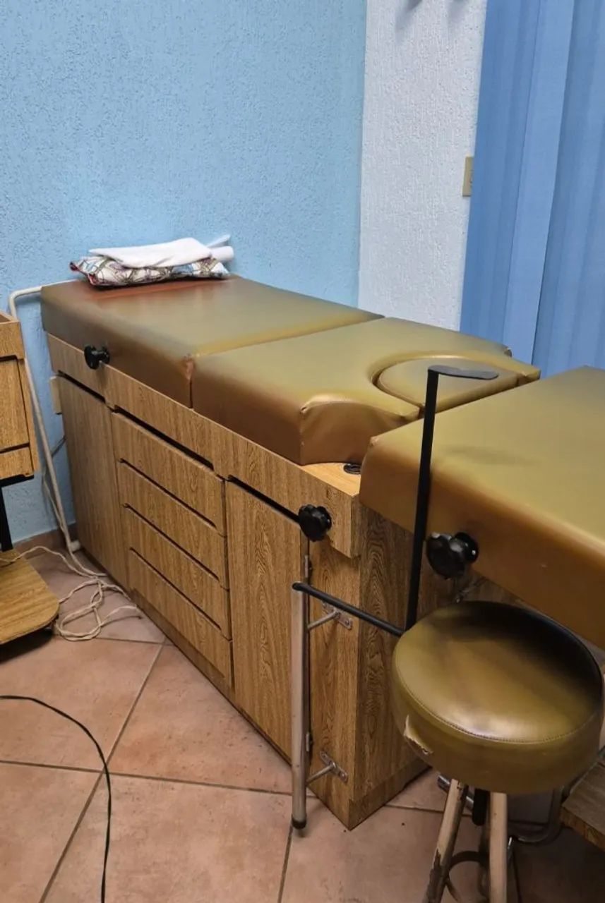 Mesa de Exame Médico + acessórios  - Foto 2