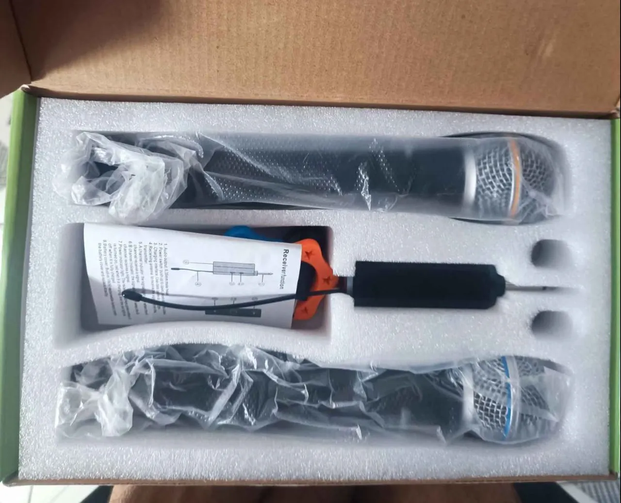 Kit Microfone Sem Fio Duplo para Karaokê - Novo