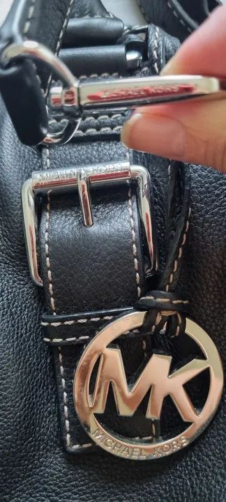 bolsa em couro original michael kors 2 alças, sem uso<br>altura 27cm, comprimento 35cm - Foto 5