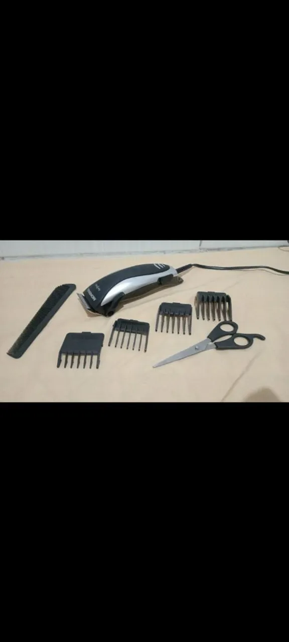 Máquina de cortar cabelo com acessórios