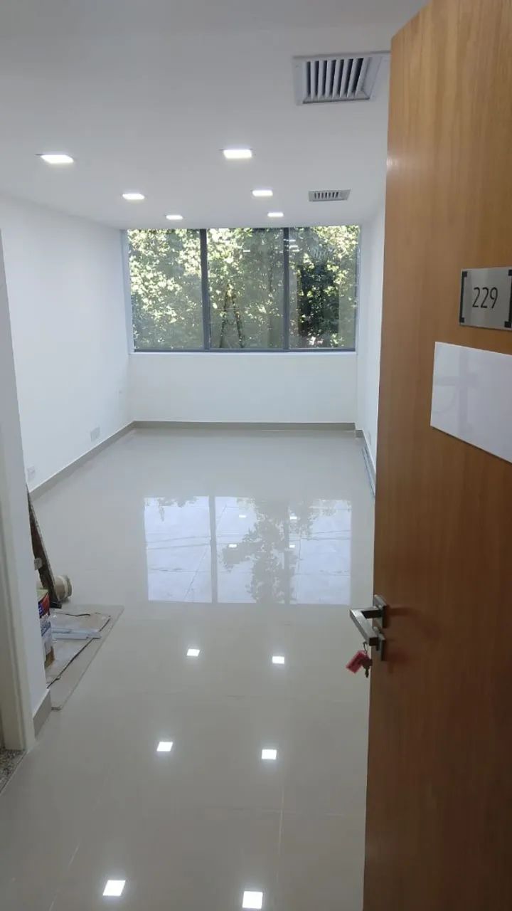 Sala Comercial com 24mt2, no Cond. Seletto -Abelardo Bueno