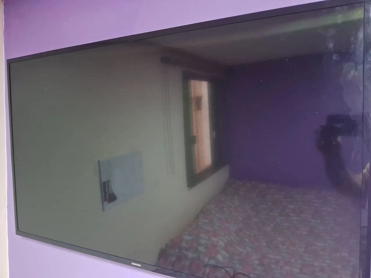 TV Samsung 48 polegadas e TV LG 42 polegadas