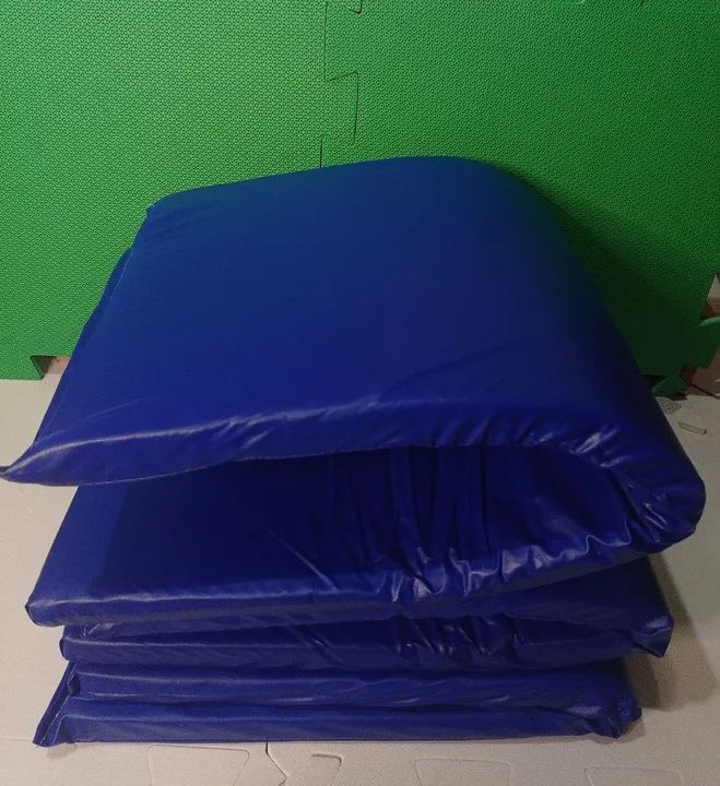 Colchonete Dobrável Para Exercícios de Academia, Yoga e Treinar em Casa - Foto 3