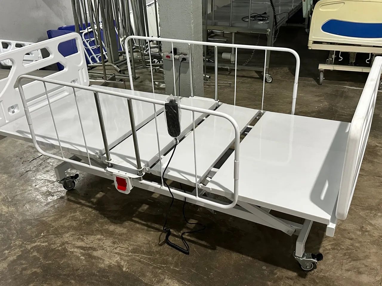 Cama Hospitalar motorizada 5 movimentos - Foto 2