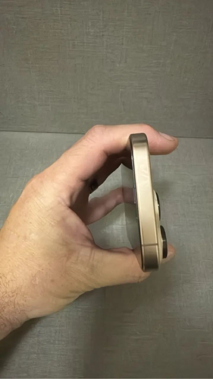 iPhone 16 Pro 128 Gb  - Foto 3
