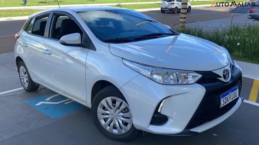 Yaris xl 1.5 automatico 22/23  Saga Buriti Vendedora Jaqueline