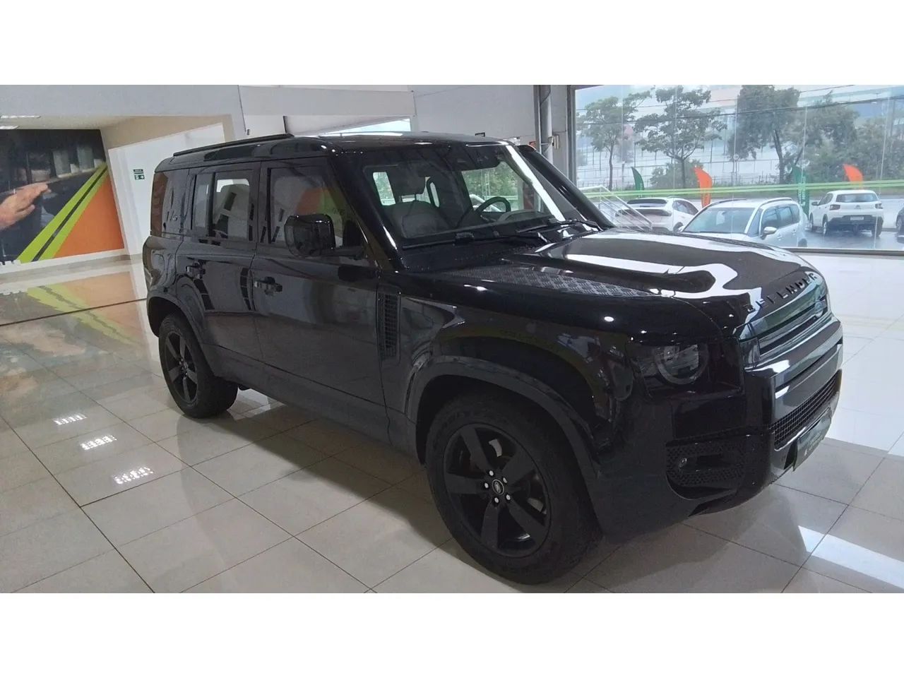 Land Rover Defender 110 2.0 Turbo SE Si4 Aut., foto 7 de 12