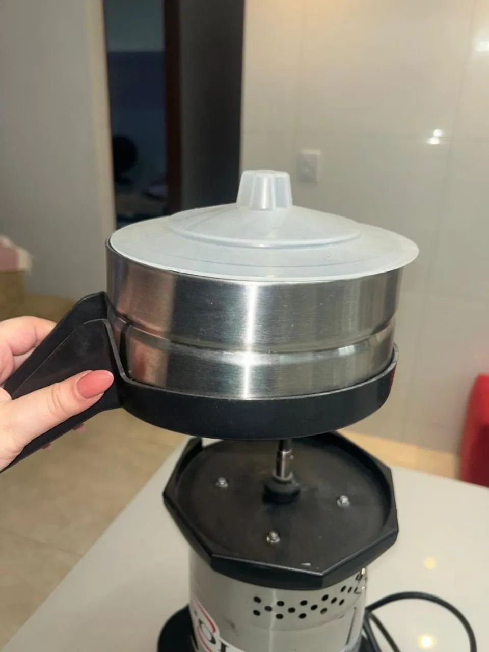 Espremedor de suco profissional - Foto 3