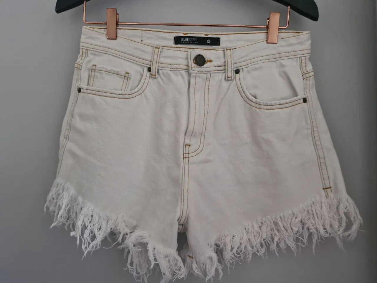 Short jeans novo