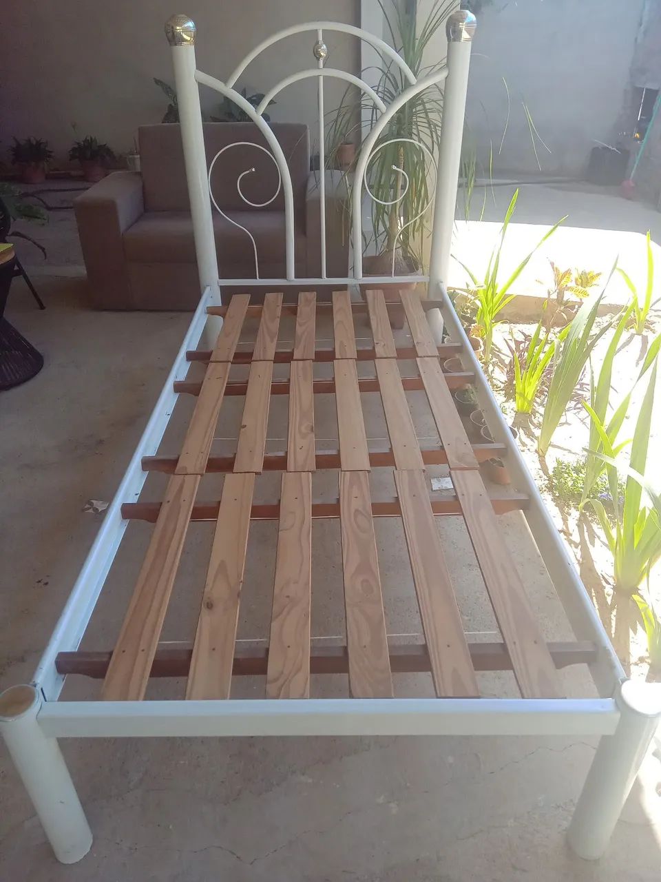 Cama de ferro de solteiro - Foto 2