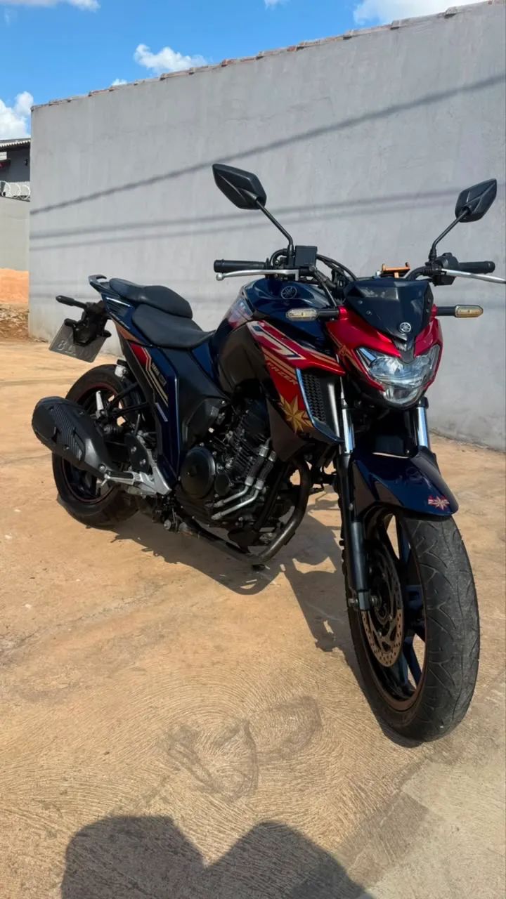 MOTO SUPER CONSERVADA  - Foto 2
