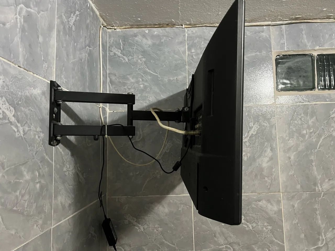 SMART TV LG 32POL. - Foto 2