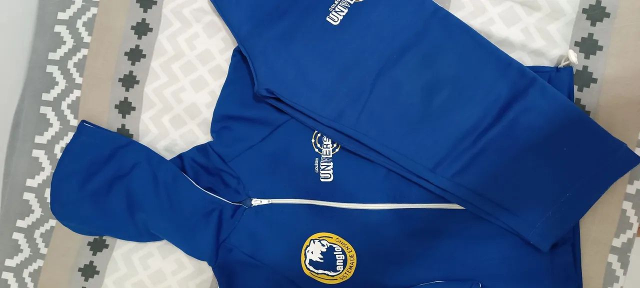 Uniforme colégio universo 