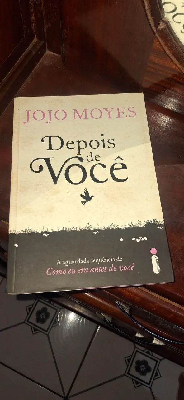 Cinco livros de romance  - Foto 2