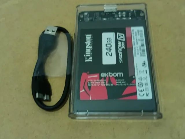 SSD Externo Kingston 240GB com Case + Cabo de Dados