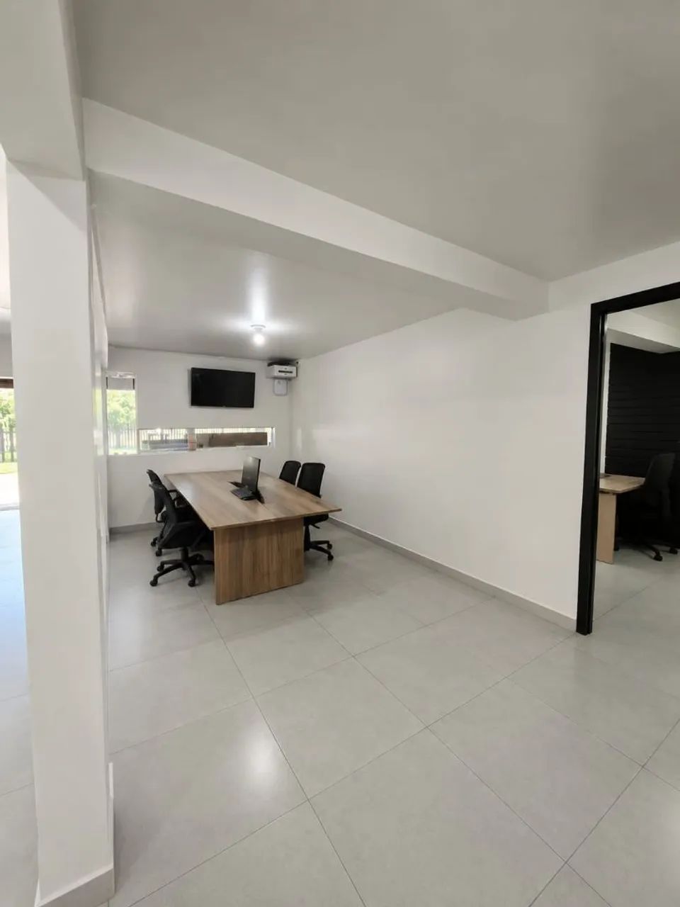 ALUGA-SE PONTO COMERCIAL com 110 m2 impecável  - Foto 4