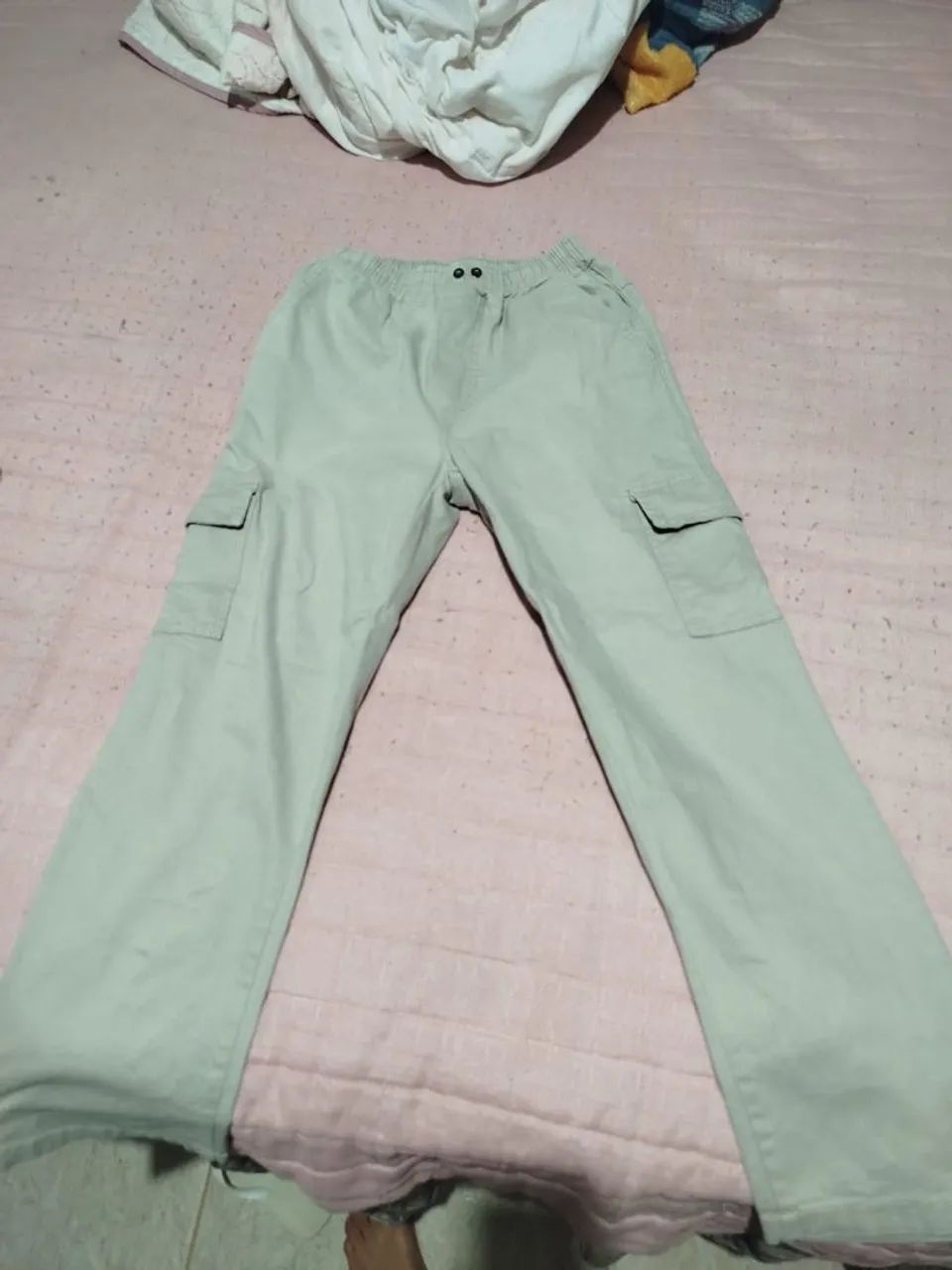 Calça cargo bege