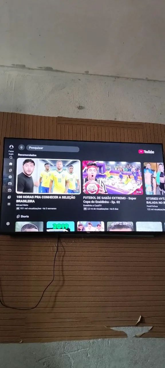 Vendo uma tv smart de 43 polegadas semi nova só apenas com 5 meses de uso garantia 5 anos - Foto 2