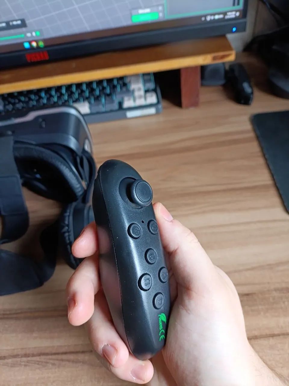 OCULOS VR + Joystick (envio com caixa original) - Foto 5