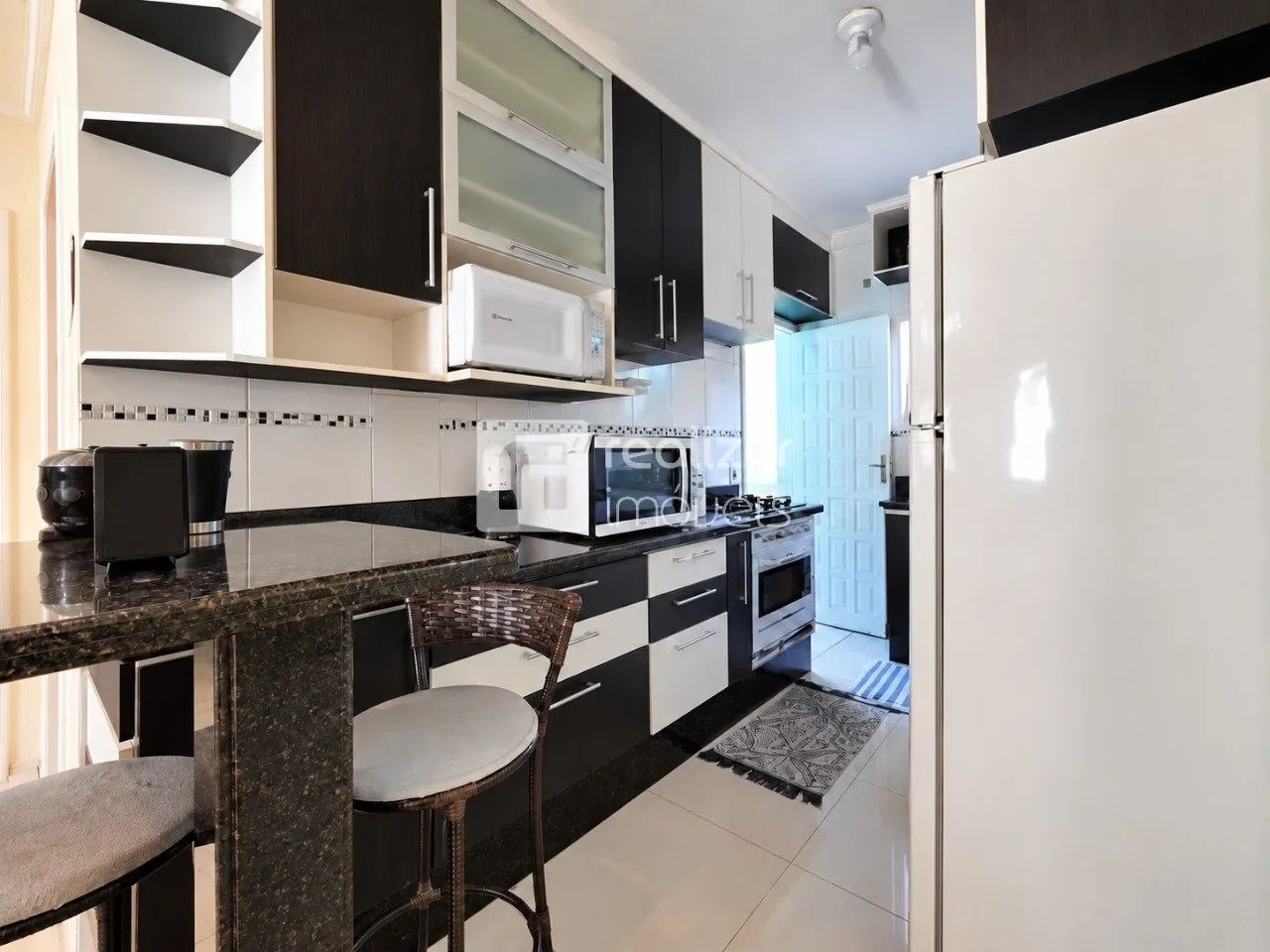 Casa 4 dormitórios, sendo 2 suítes, em Capoeiras - Foto 3