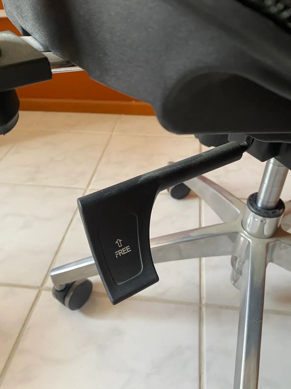 Cadeira Ergonômica - Foto 5