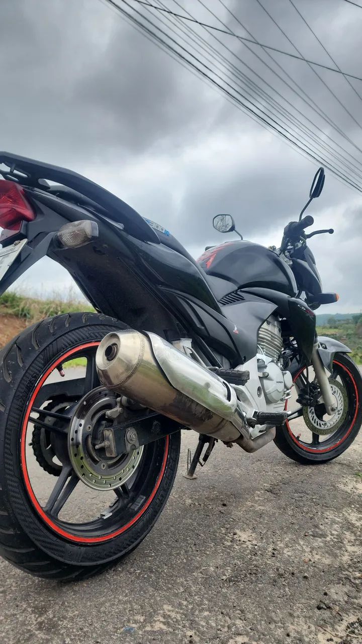 HONDA CB 300R - 2013 - PRETA - Foto 3