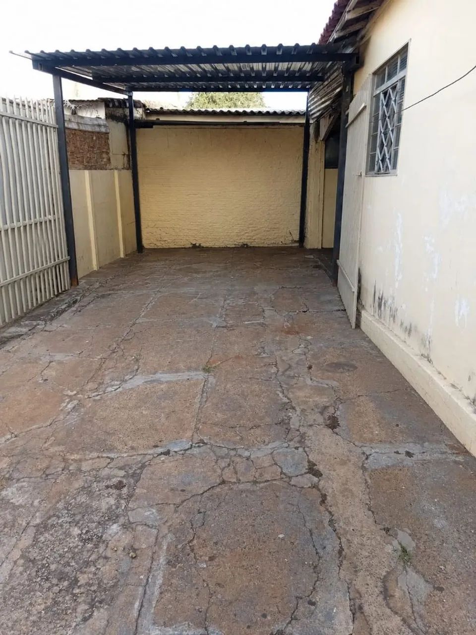 Vende-se Casa com Edícula  - Foto 2