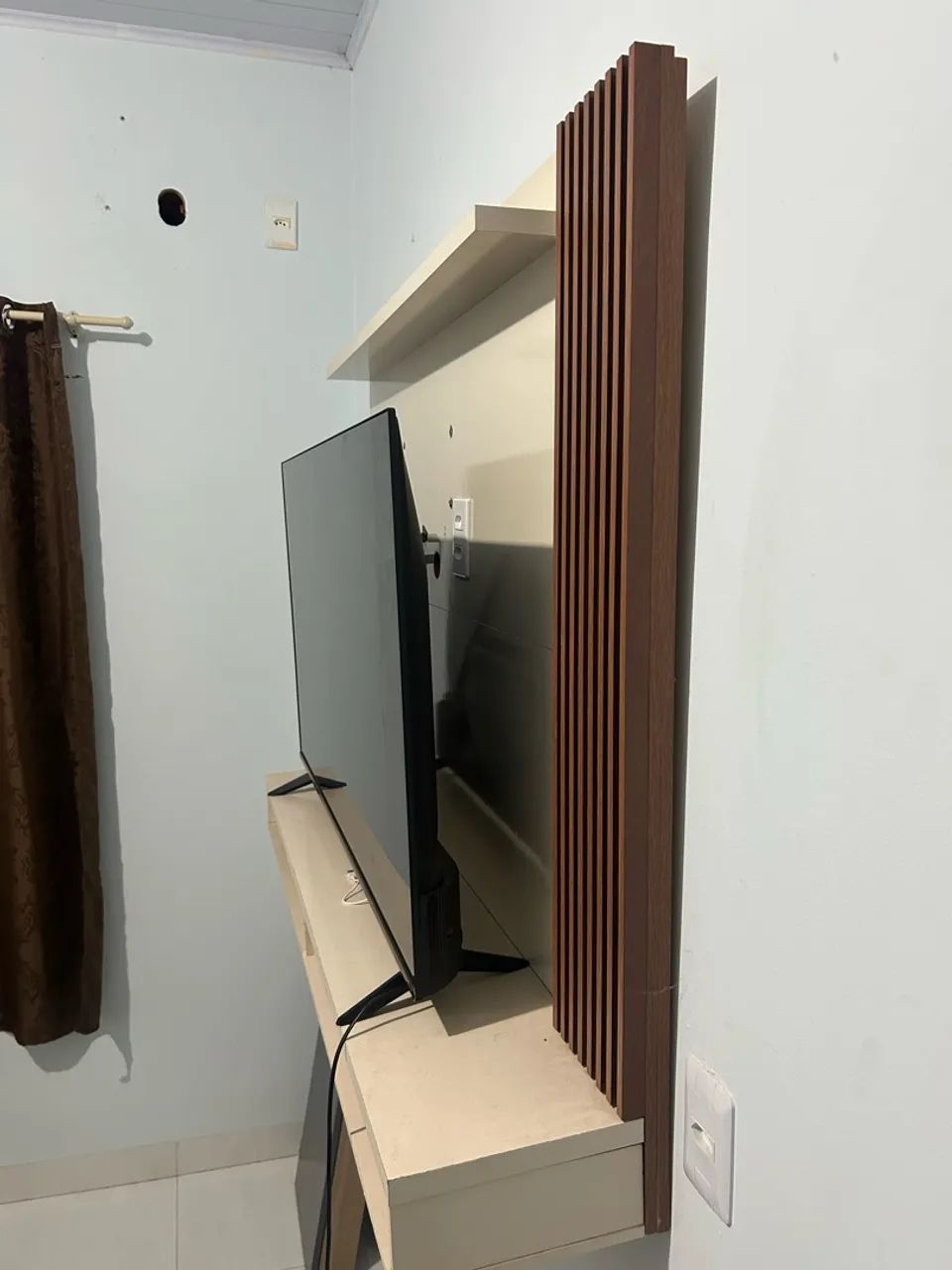 Smart Semp 50 polegadas tv + painel  - Foto 2