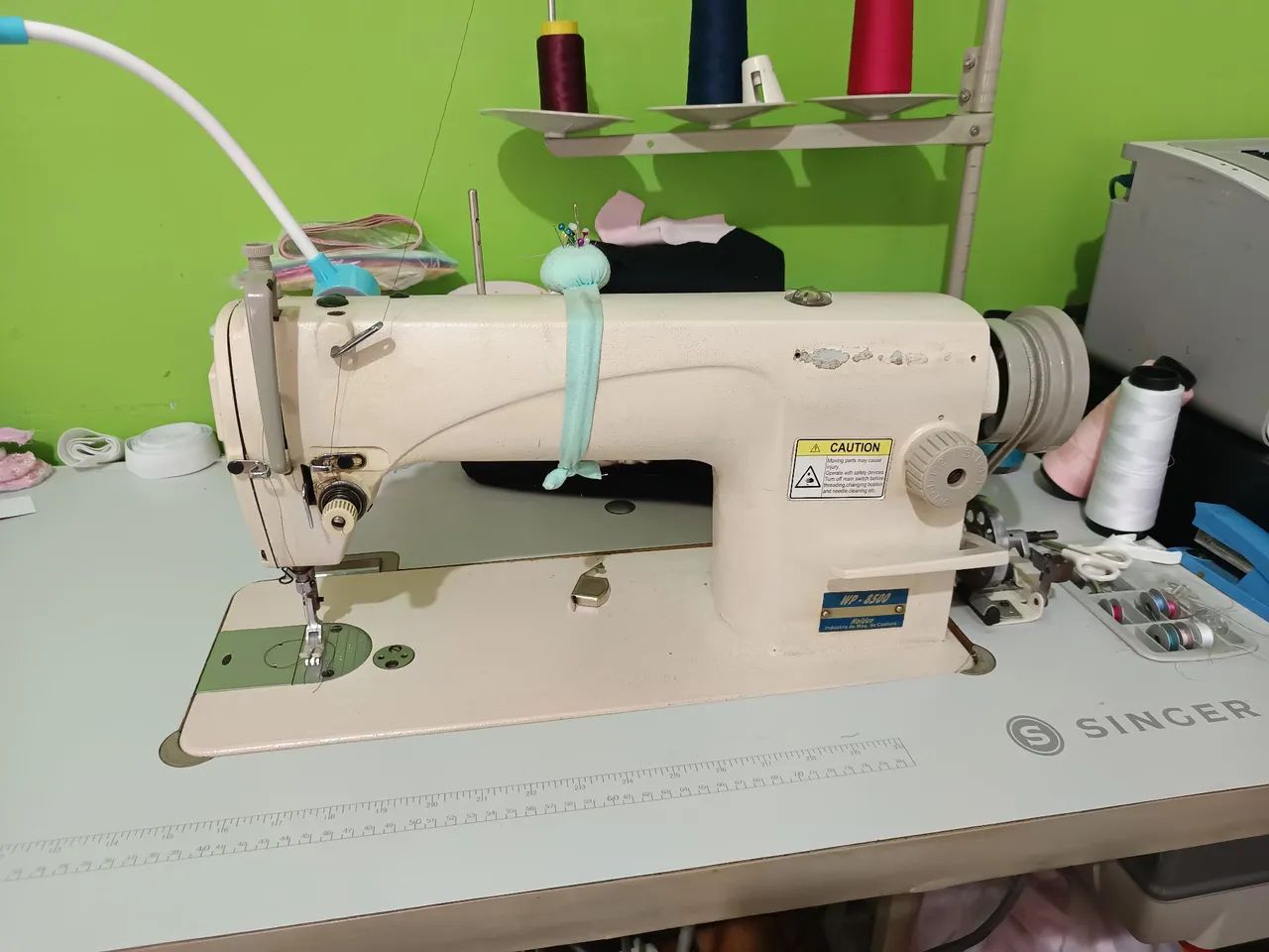 Máquina industrial reta Singer