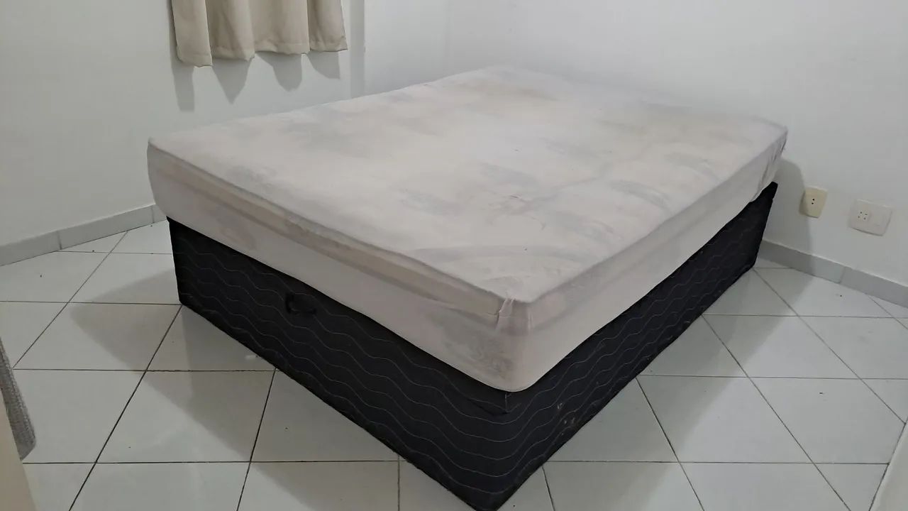 Cama box com baú 