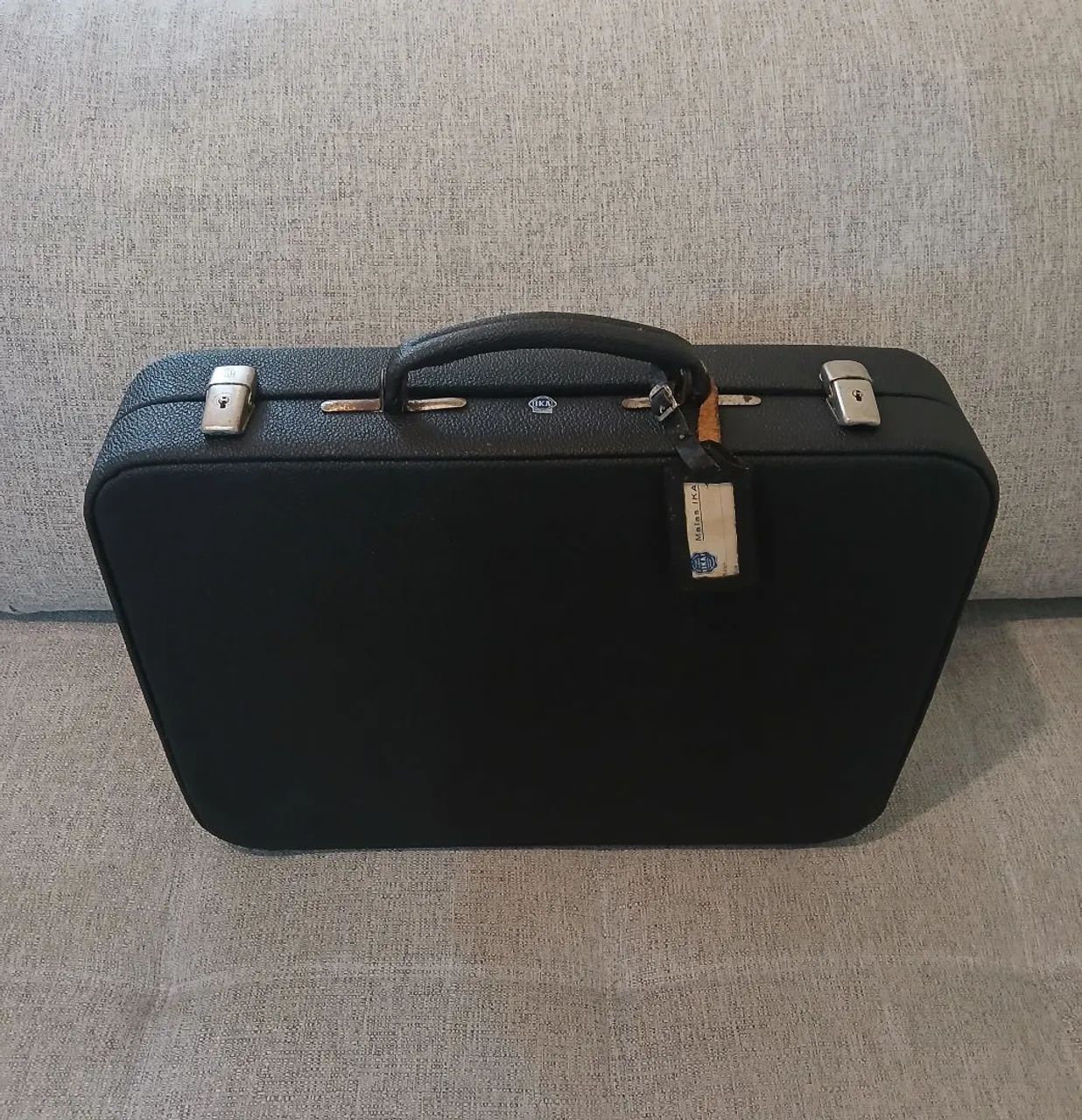 mala de viagem executiva ika de couro - vintage - preta