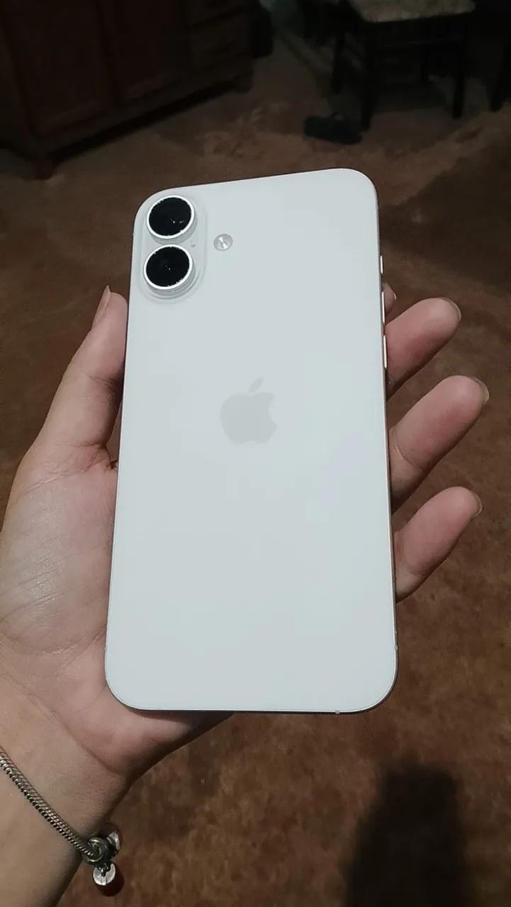 iPhone 16 plus - Foto 2