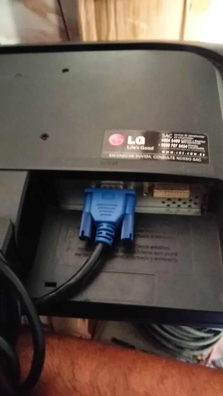 Monitor LG 19"  - Foto 2