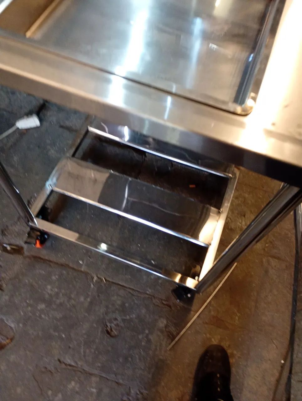 Mesa inox para frango assado  - Foto 3