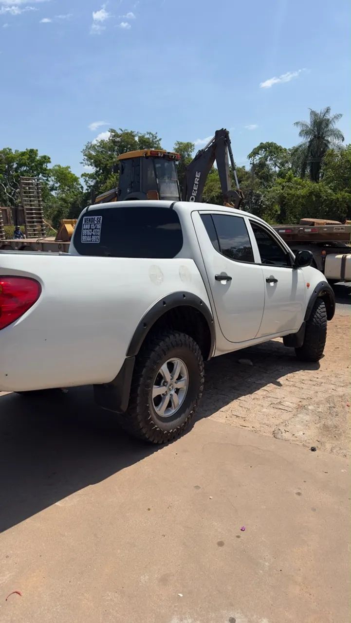 Mitsubishi L200 L200 Triton GL 3.2 CD TB Int. Dies. Mec. 2016