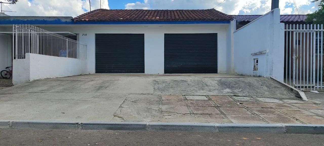 Aluga-se eu  uma sala comercial 