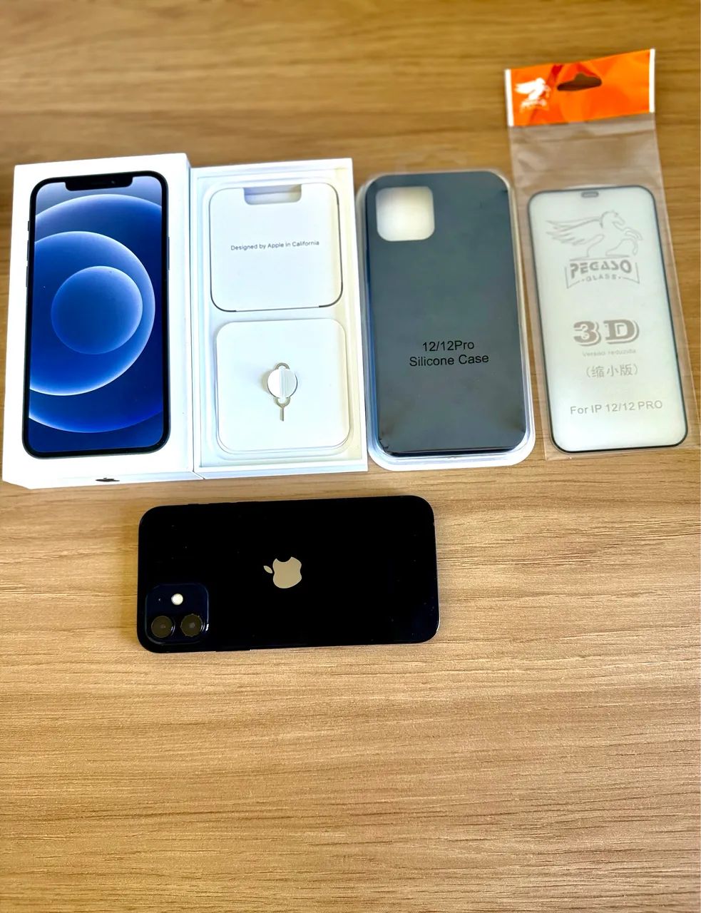 iPhone 12 64gb preto todo original - Celulares e Smartphones